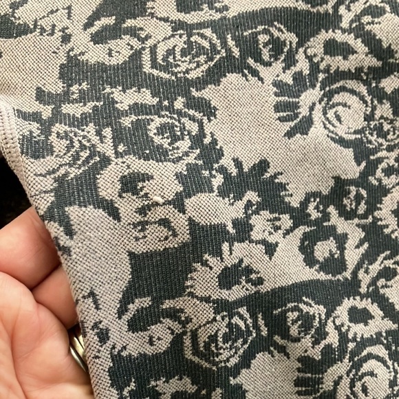 Fabletics Floral Athletic Leggings Size XXS - Picture 4 of 4